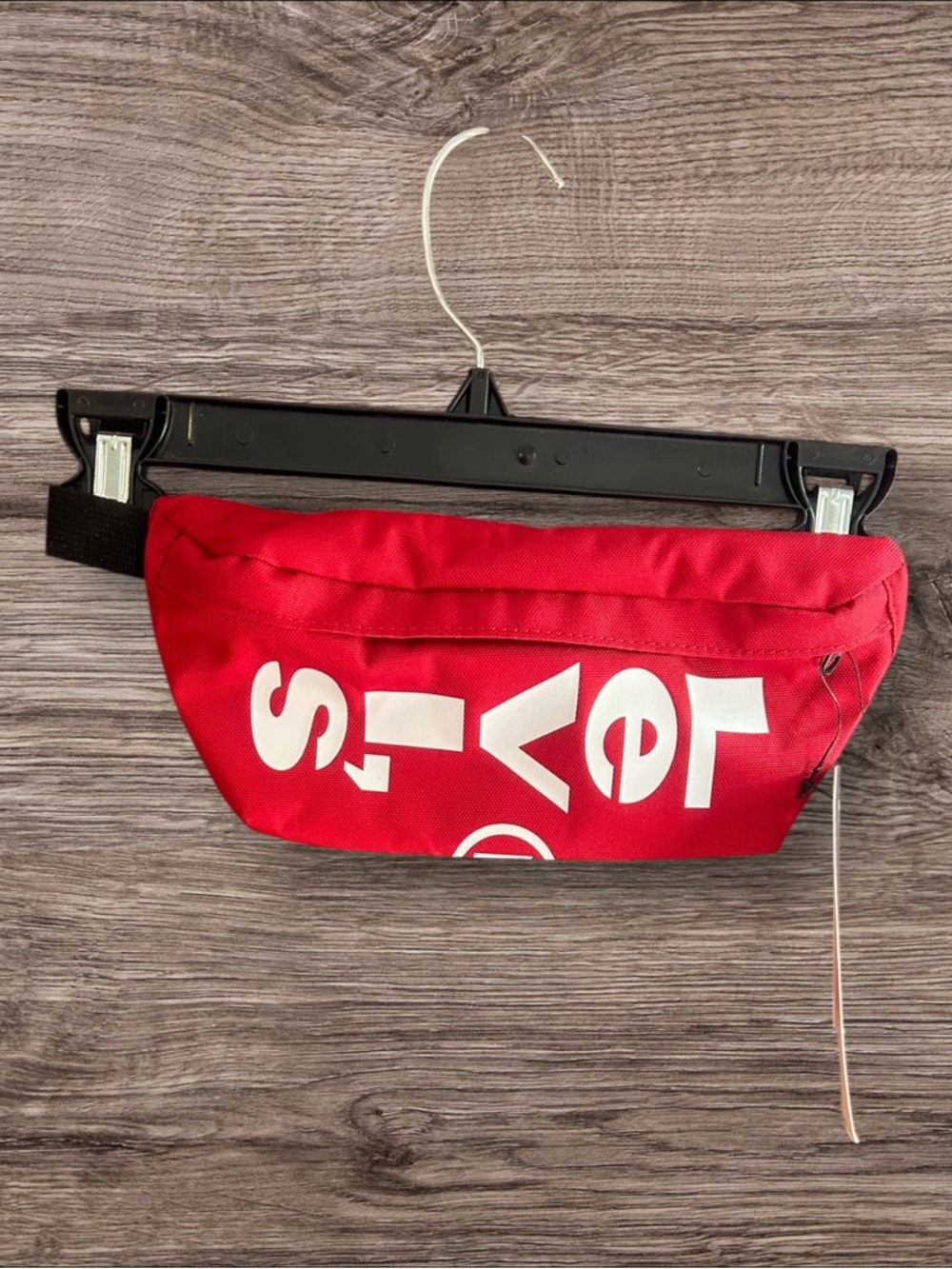NWT brilliant red white Levi's Logo Sling/Belt Bag with zipper, adjustable strap